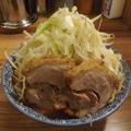 「田田」（ダダ）の小ラーメン（野菜マシ）